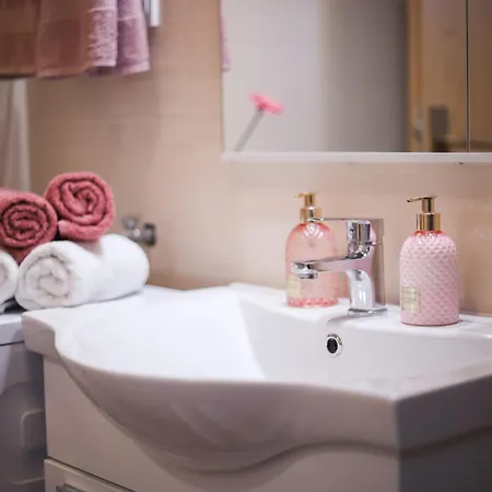 بيت للعطل Relaxing Luce *